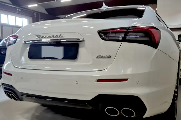 noleggio Maserati Ghibli V6 sesto fiorentino calenzano firenze