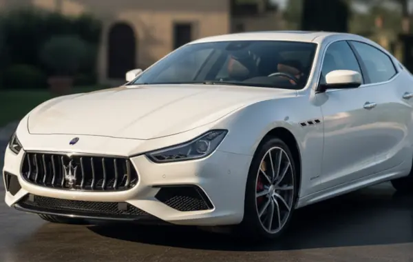 Noleggio Maserati Ghibli V6 Modena Ultima