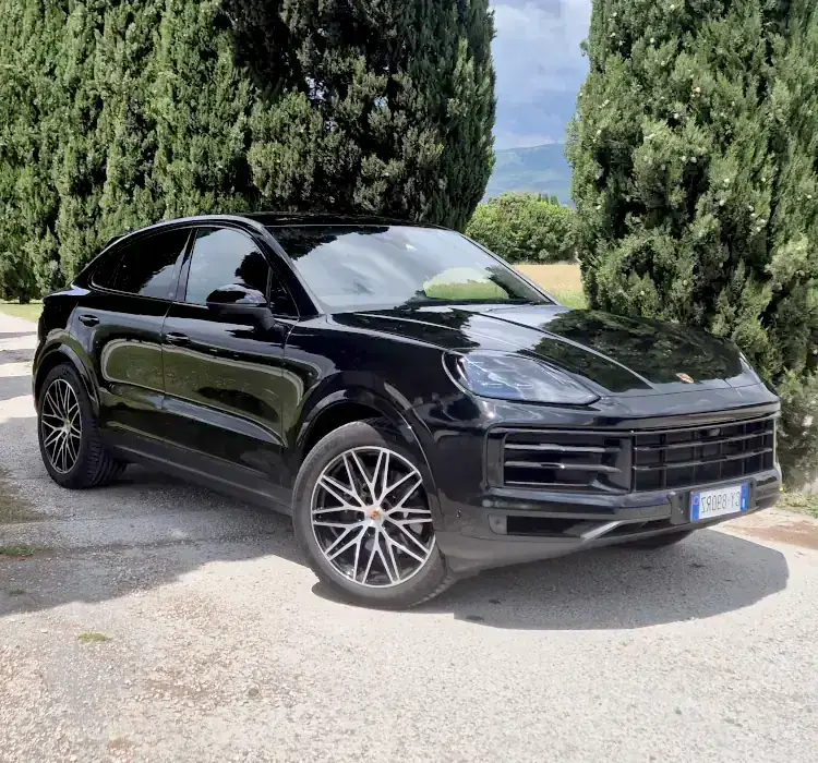 Noleggio Porsche Cayenne V6