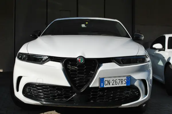 noleggio Alfa Romeo Tonale sesto fiorentino calenzano firenze