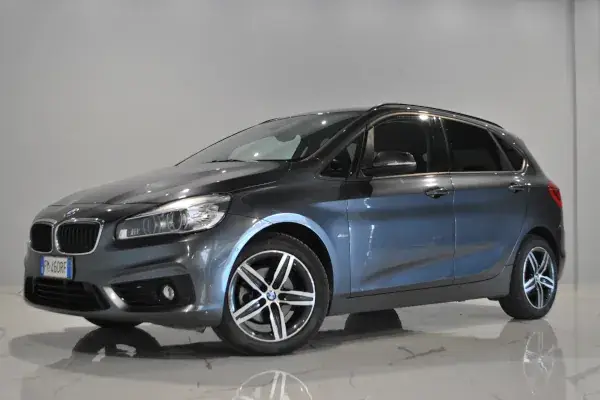 nNoleggio BMW 216d Active Tourer Advantage sesto fiorentino calenzano firenze
