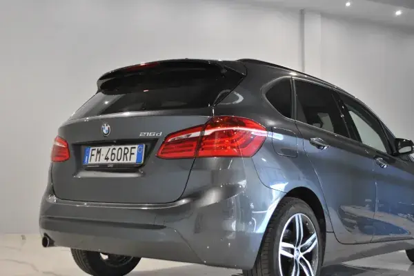 nNoleggio BMW 216d Active Tourer Advantage sesto fiorentino calenzano firenze