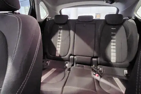 nNoleggio BMW 216d Active Tourer Advantage sesto fiorentino calenzano firenze