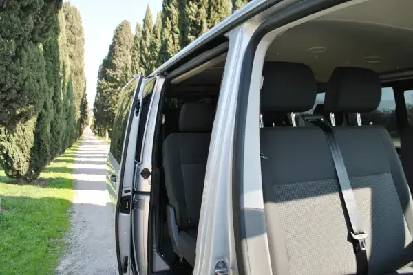 noleggio volkswagen transporter kombi sesto fiorentino calenzano firenze