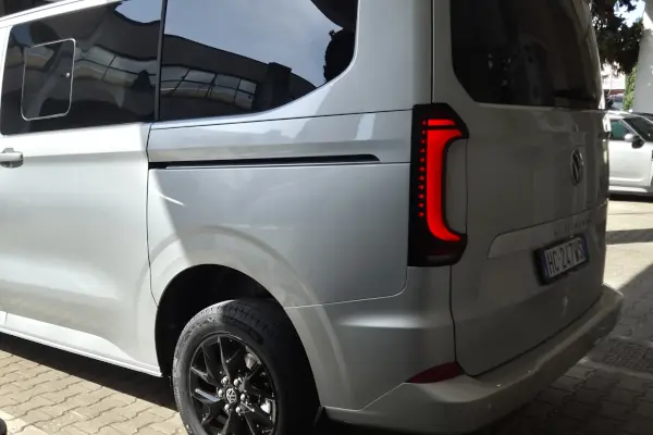 volkswagen Caravelle comfort minibus rental florence