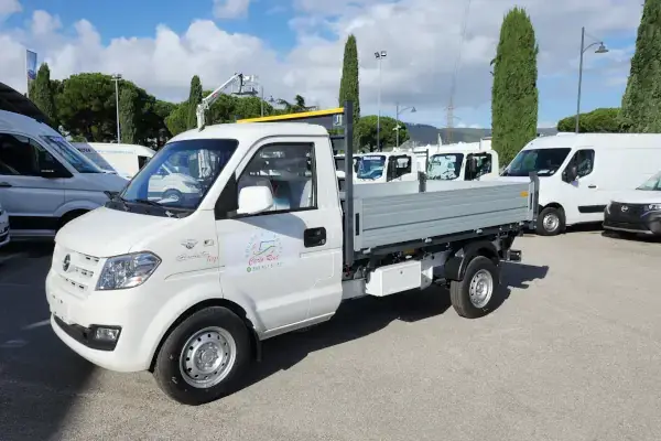 noleggio furgone ribaltabile giotti victoria gladiator