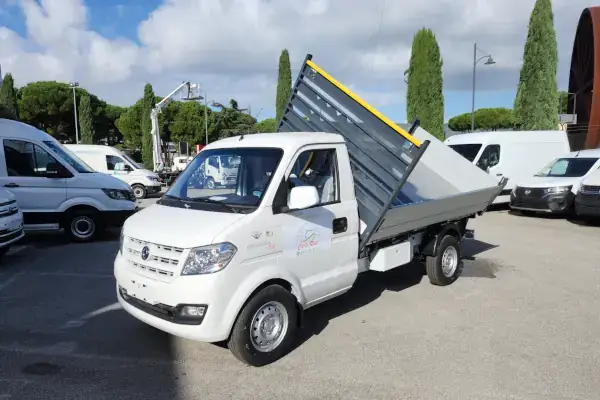 noleggio furgone ribaltabile giotti victoria gladiator